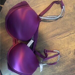 Victoria's Secret Deep Purple Bra with Silver Accents 40C